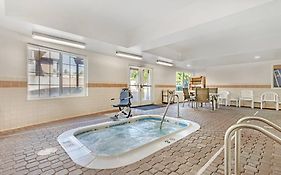 Comfort Inn & Suites Sacramento - University Area